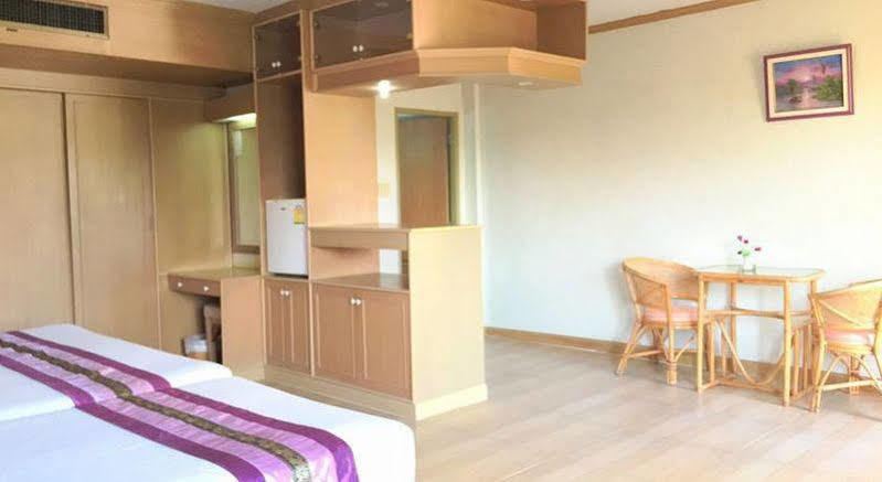 Takiab Beach Resort Hua Hin Exterior photo