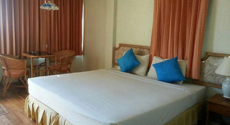 Takiab Beach Resort Hua Hin Exterior photo