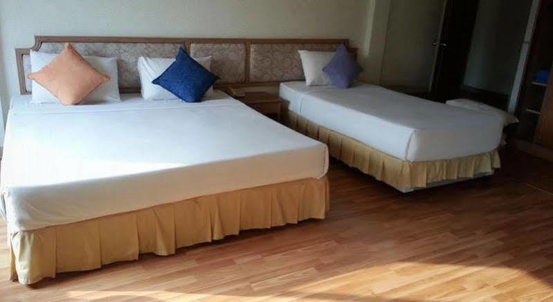 Takiab Beach Resort Hua Hin Exterior photo